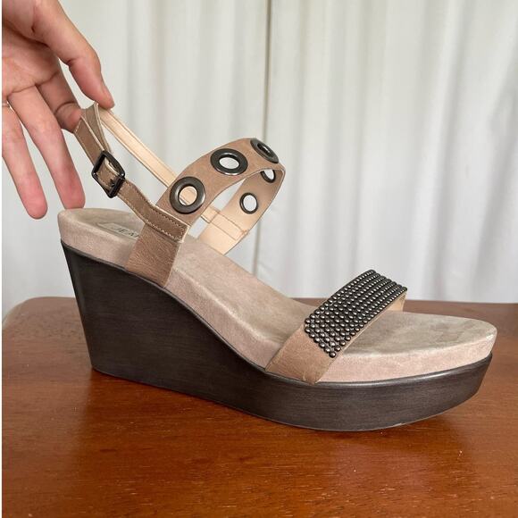 Jeannot Wedge Heel Platform Sandals Tan Leather Women's Size 39 / 8.5 - Picture 2 of 6